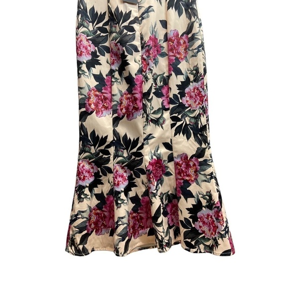 NWT Clara Story Floral Fitted Midi Dress Size Large - Picture 9 of 13